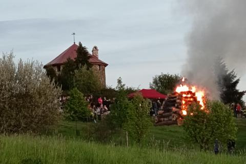 Vatra 2